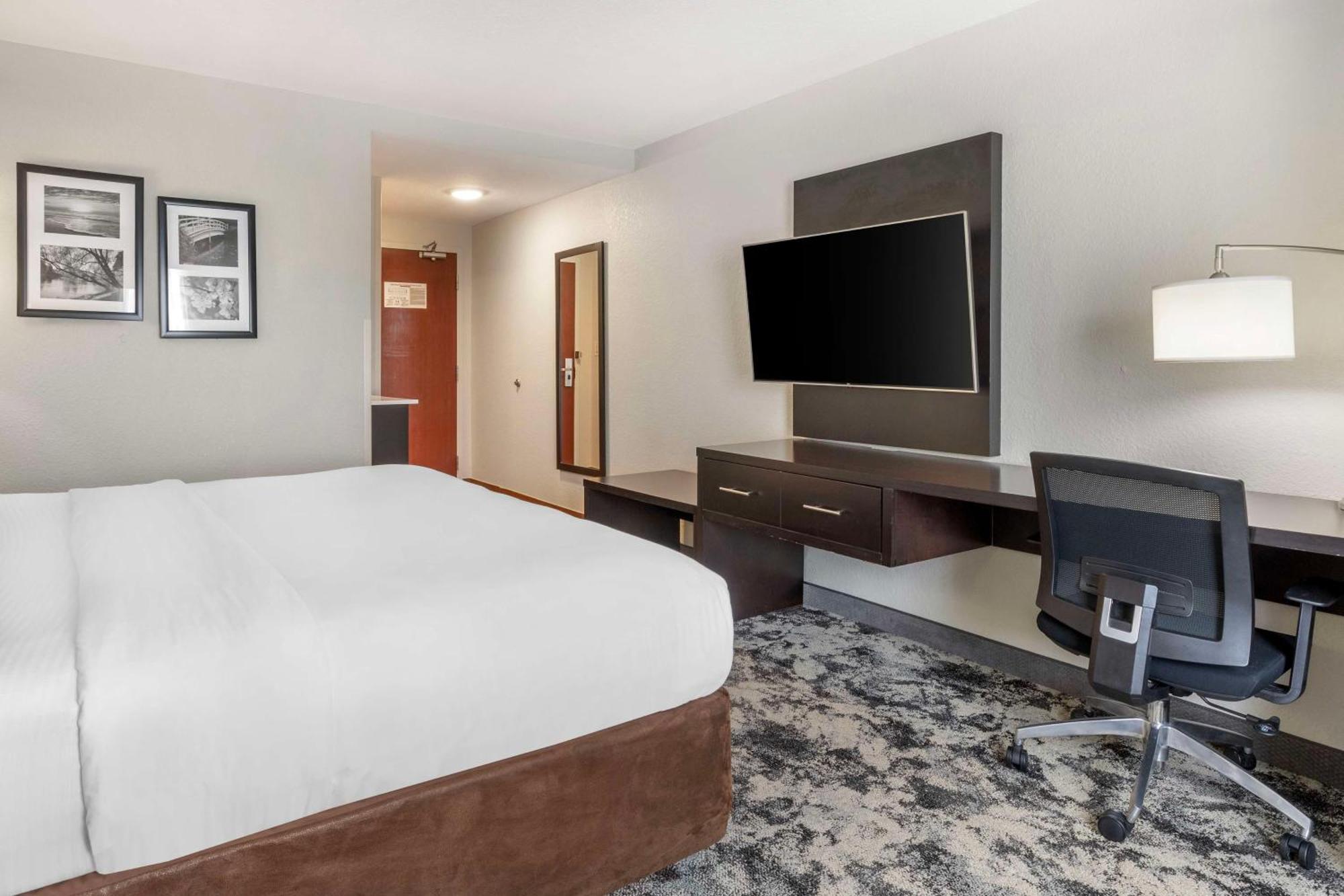 Best Western Plus Fairburn Atlanta Southwest Exterior photo